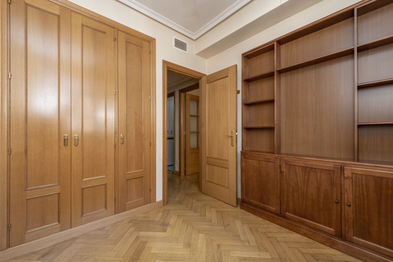 Custom Bookcase Installation in Woodbridge, VA